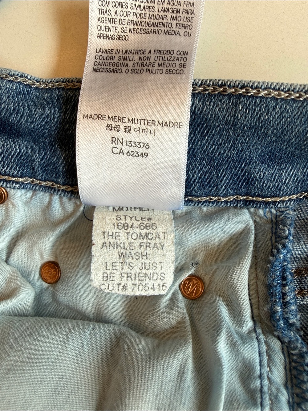 MOTHER Tomcat Ankle Fray buttonfly, Size 27. - Picture 5 of 6